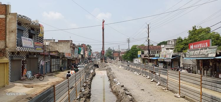 damoh-news:-15-दिन-पहले-शुरू-हुए-ओवर-ब्रिज-का-निर्माण-कार्य-बंद,-कॉलोनाइजर-ने-लगाई-आपत्ति