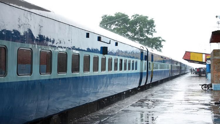 railways:-मुंबई-और-इंदौर-के-बीच-18,000-करोड़-से-नई-रेल-लाइन;-छह-जिलों-को-होगा-फायदा