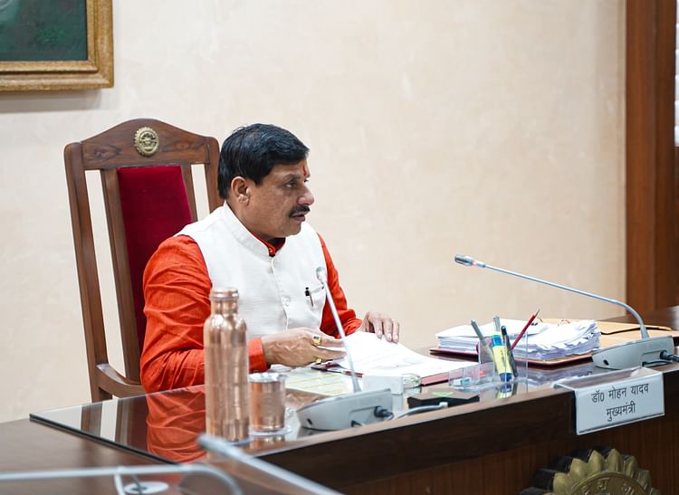 mp-news:-महेश्वर-में-होगी-अगली-कैबिनेट-की-बैठक,-लोकमाता-अहिल्या-देवी-के-सम्मान-में-बड़े-आयोजन-की-तैयारी