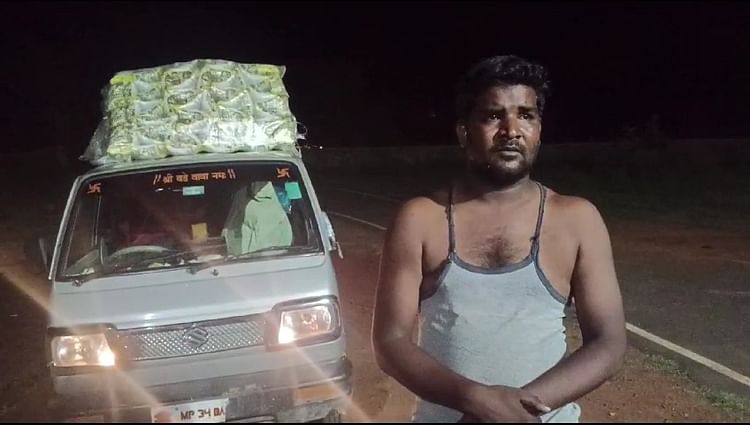 damoh-news:-किराना-सामग्री-बेचकर-आ-रहे-व्यापारी-को-डंडा-मारकर-हजारों-की-लूट,-पुलिस-में-दर्ज-कराई-शिकायत