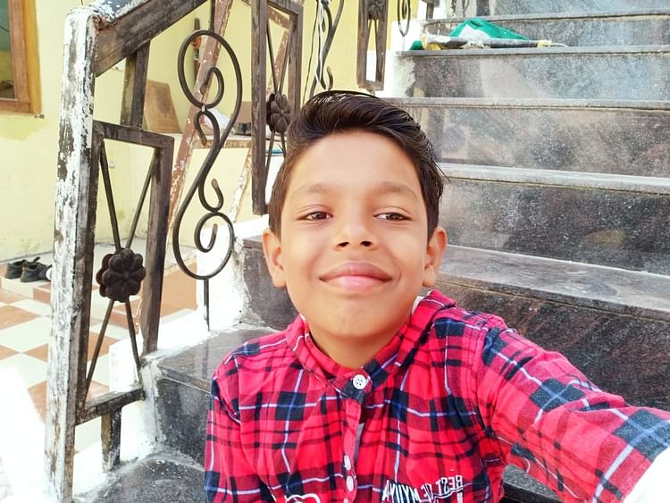 khandwa-:-शिक्षक-दिवस-मनाने-स्कूल-पहुंचे-कक्षा-छह-के-छात्र-को-आए-चक्कर,-गिरा-और-हो-गई-मौत,-जानिए-मामला