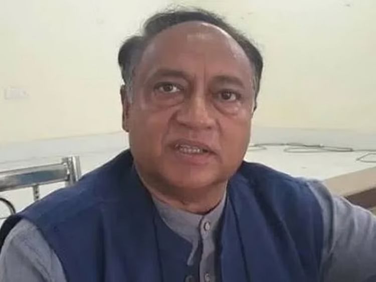 mp:-कांग्रेस-नेताओं-में-कलह-जारी,-लक्ष्मण-सिंह-ने-सैम-पित्रोदा-को-बताया-पार्टी-का-सबसे-बड़ा-दुश्मन,-bjp-का-तंज