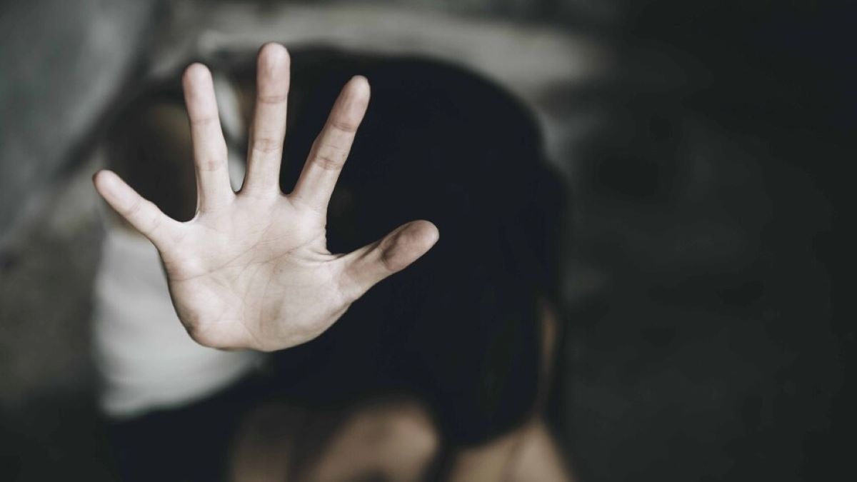 murder-and-crushed-head:-19-साल-की-युवती-के-साथ-दुष्कर्म-के-बाद-कर-दी-हत्या