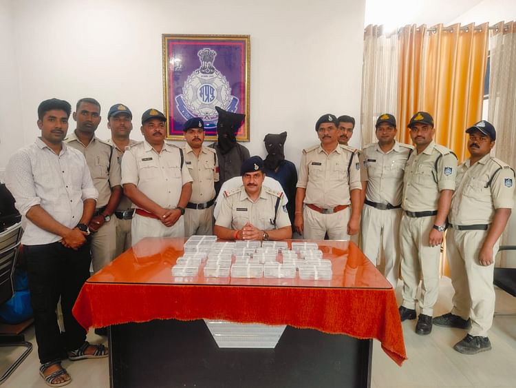 shahdol-news:-पुलिस-ने-18-लाख-की-चोरी-का-किया-खुलासा,-दो-शातिर-चोर-गिरफ्तार;-सोने-चांदी-के-जेवर-व-बाइक-बरामद