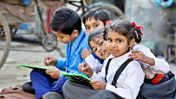 mp-news:-शिवपुरी-में-भारी-बारिश-के-चलते-कक्षा-एक-से-आठ-तक-के-स्कूलों-में-छुट्टी,-कलेक्टर-ने-जारी-किए-आदेश