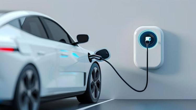 electric-vehicles:-सरकार-ने-इलेक्ट्रिक-मोबिलिटी-को-बढ़ावा-देने-के-लिए-10,900-करोड़-रुपये-की-पीएम-ई-ड्राइव-को-दी-मंजूरी,-फेम-स्कीम-की-लेगा-जगह