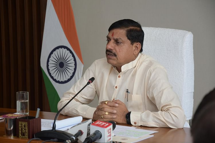 mp-news:-अति-वर्षा-पर-सीएम-की-आपात-बैठक,-अधिकारियों-की-छुट्टियां-रद्द,-बचाव-कार्यों-को-तेज-करने-के-निर्देश