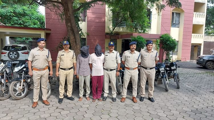 mandsaur-crime:-दो-थाना-पुलिस-ने-छह-आरोपियों-को-किया-गिरफ्तार,-चोरी-की-15-बाइक-भी-की-बरामद